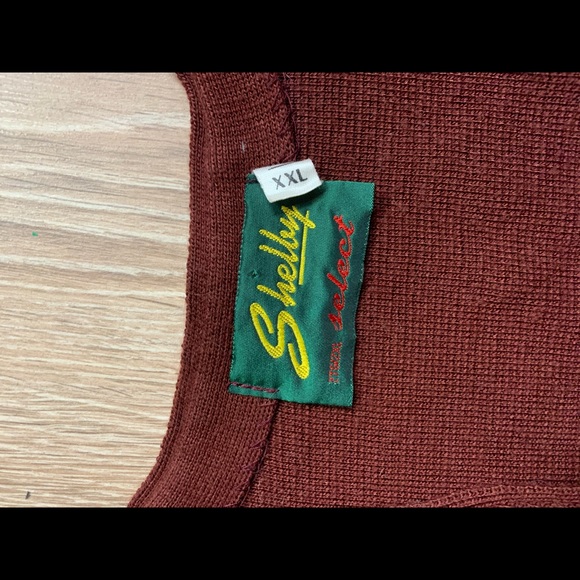 Sweater vest - Picture 3 of 3